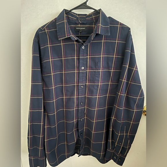 BANANA REPUBLIC Men's Slim Fit Flannel Shirt - Picture 6 of 7